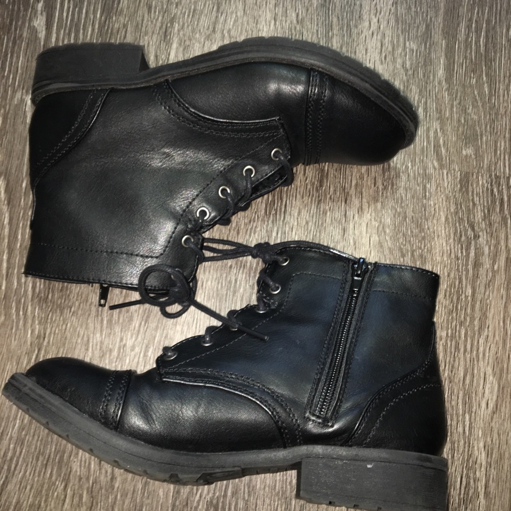Steve Madden boots kids